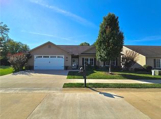 495 W Lourdes Pl, Decatur, IL 62526