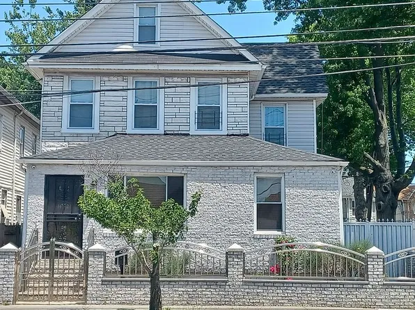 145-27 Guy R Brewer Blvd #R, Jamaica, NY 11434
