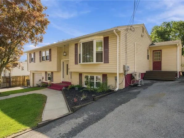 24 Derby Ave, Johnston, RI 02919