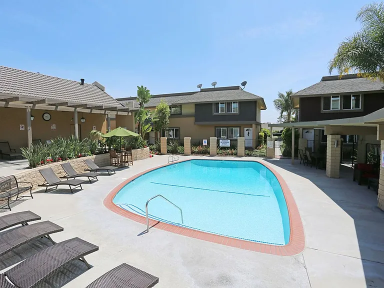 Avalon Townhomes OPEN HOUSE SATURDAY 11/15/2025 — Photo 39