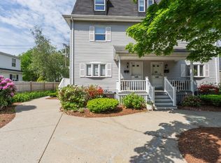 3 Winter Pl, Melrose, MA 02176