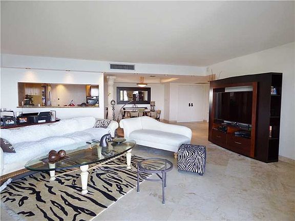 Unobstructed view of Bay & Coconut Grove skyline!