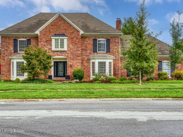 711 Bedfordshire Rd, Hurstbourne, KY 40222