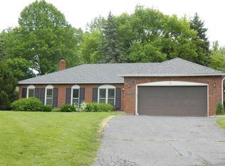 31 Manchester Ct, Carmel, IN 46032