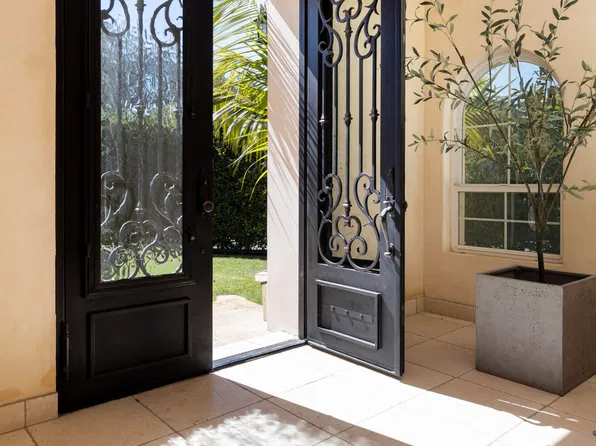 39 Tinker Way, Santa Barbara, CA 93101
