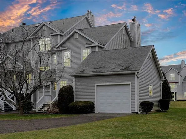 1304 Winslow Drive #1304, Watertown, CT 06795