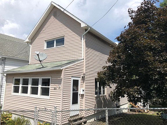 2nd image of 834 E Northampton St