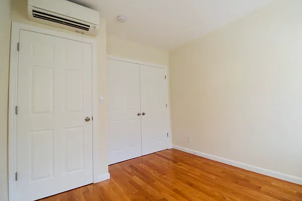 Rented by New York Realty Minimax Inc | media 11