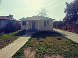 1127 1st St, Bakersfield, CA 93304