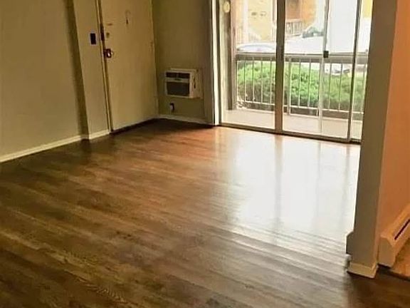 4th image of 521 Andria Ave APT 201