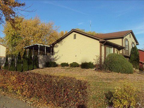 2nd image of 5752 Crestwood Rd
