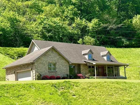 285 Falls Br, Belfry, KY 41514