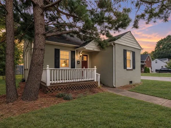 32 Old Fox Hill Rd, Hampton, VA 23669