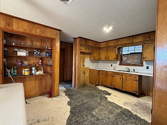 3rd image of 4151 County Road 5