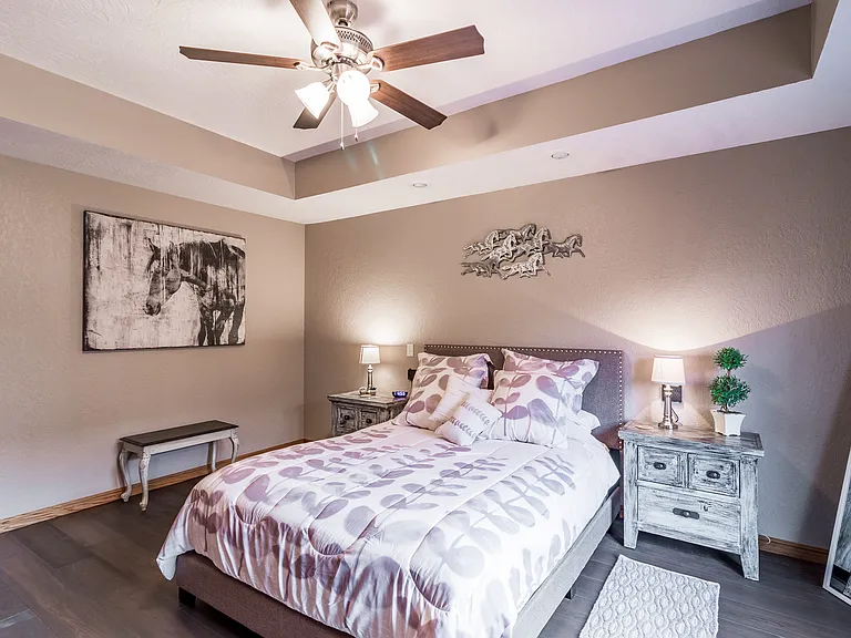 4707 S Kickapoo Ave — Photo 4