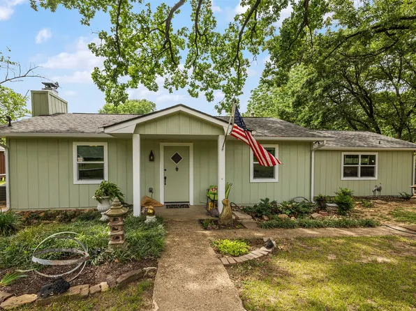 713 Midway Rd, Tool, TX 75143