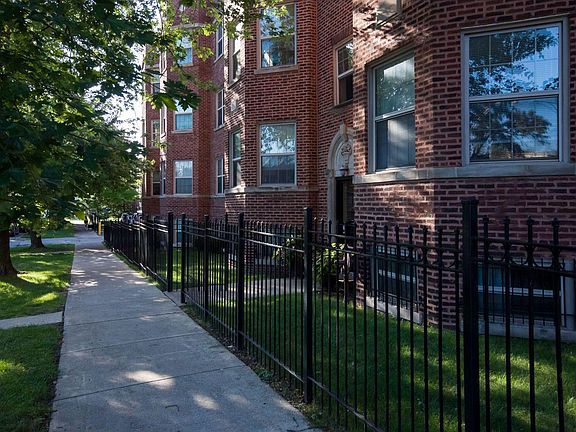 3rd image of 1706 W Farwell Ave
