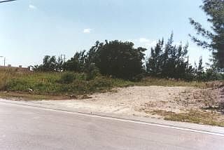 2nd image of 13 Hilton Haven Rd