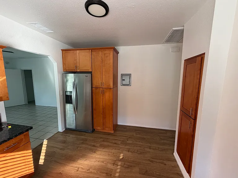 869 Lincoln Ave #201 — Photo 17