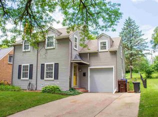 1925 E Gate Pkwy, Rockford, IL 61108