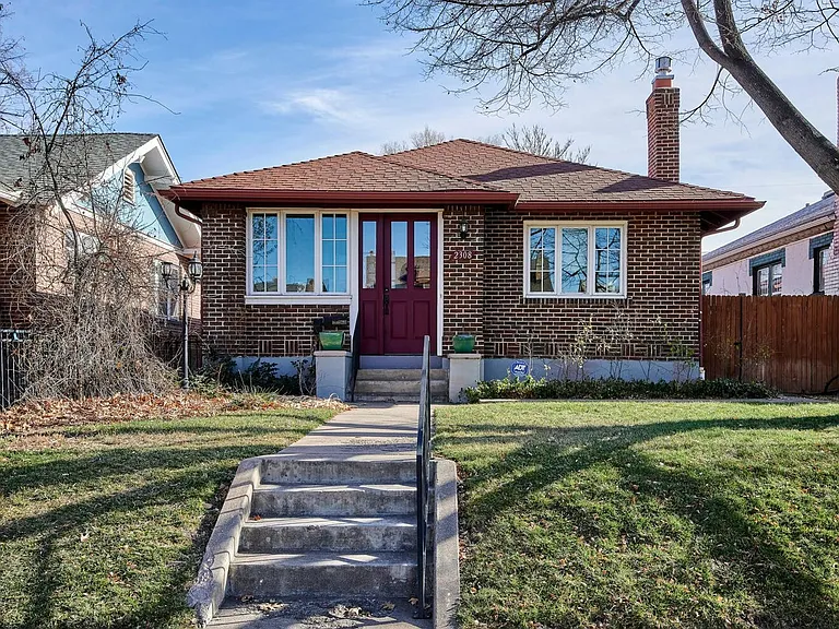 2308 Grape St — Photo 1