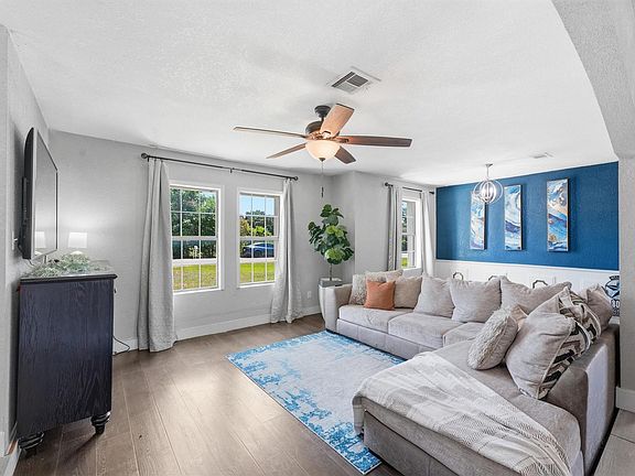 4th image of 8005 Shagwood Dr