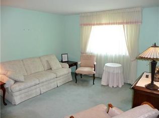 5564 Fera Dr, Bethel Park, PA
