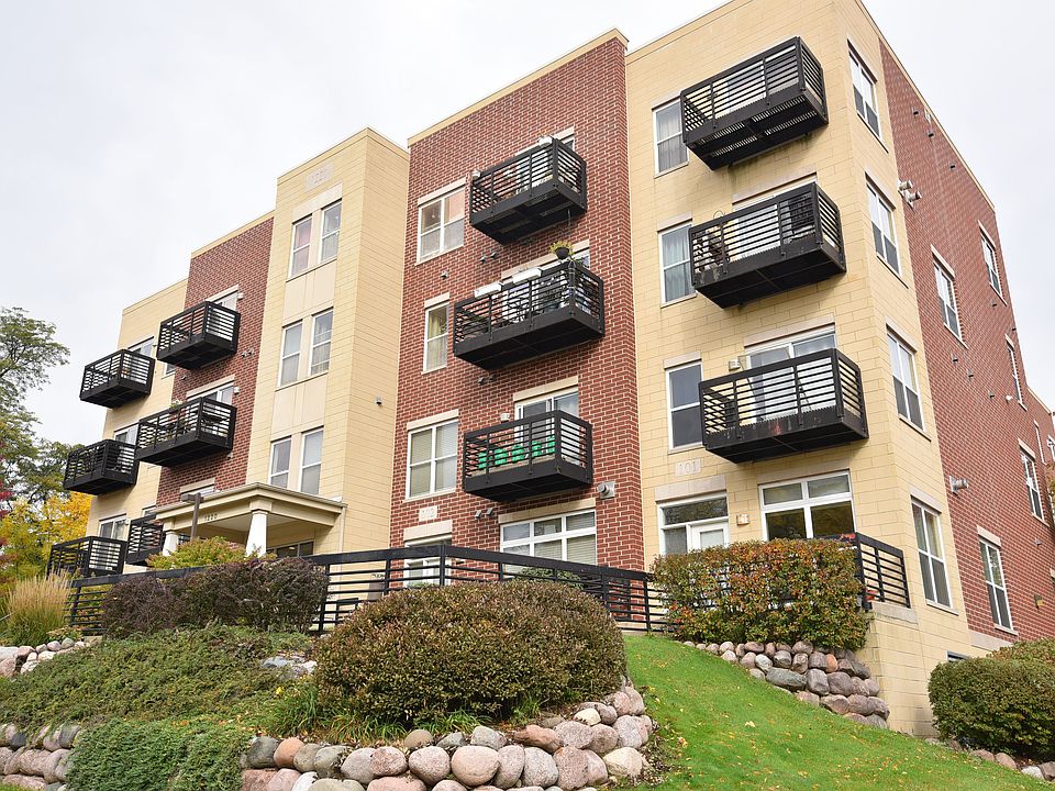 1220 E. Locust #207