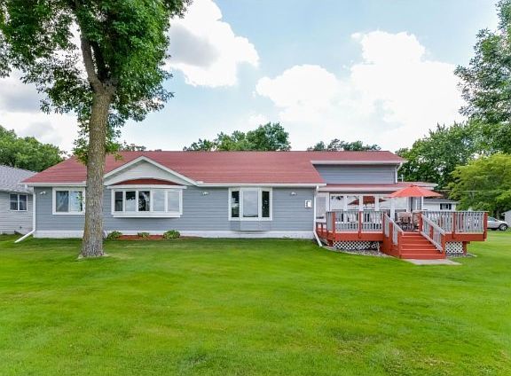 2nd image of 1719 Beach Dr SE