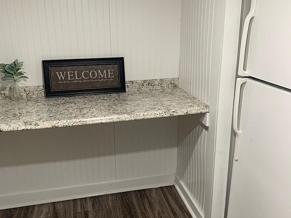 4th image of 2320 McFaddin St #4