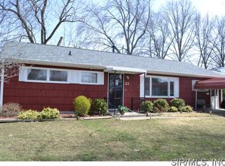 23 Arline Dr, Centralia, IL 62801