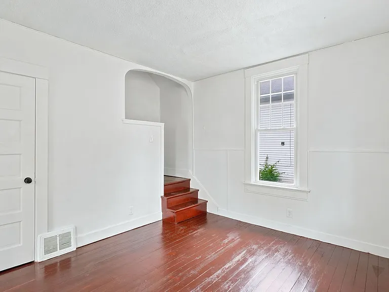 3034 Abbott St — Photo 32