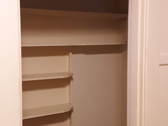 5th image of 114 Clay St