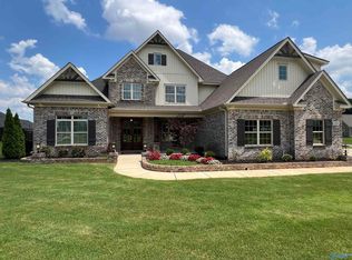 335 Kendallwood Dr, Meridianville, AL 35759