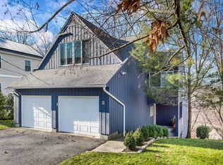 90 Ridge Rd, Ardsley, NY 10502