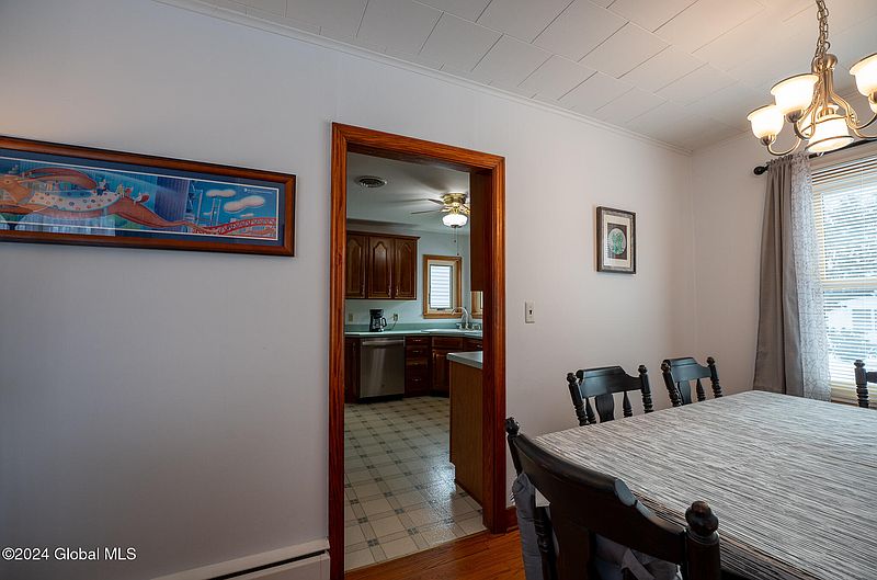 5th image of 24 Murray Drive