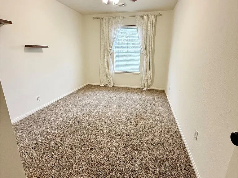 15844 Opal Fire Dr — Photo 17