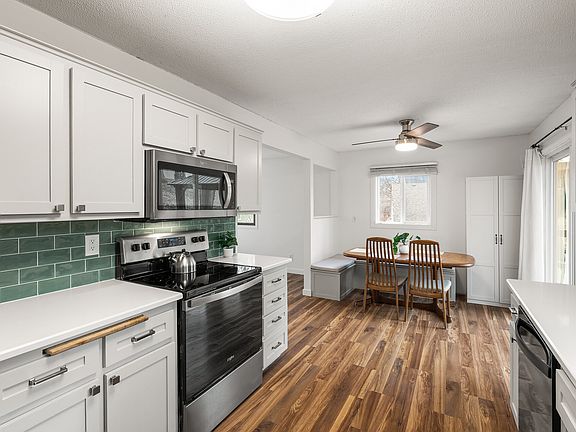 Kitchen and Breakfast nook
