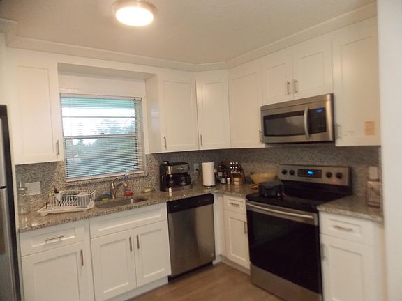 2nd image of 531 N J St APT 8