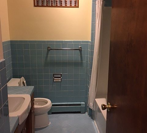 bathroom 66th