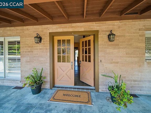 5th image of 5852 Olinda Rd