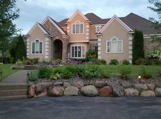 33624 Oriole Ave, Lindstrom, MN 55045