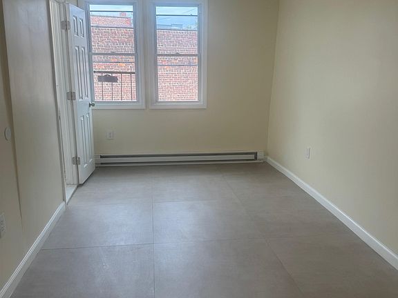 4th image of 566-568 Newark Ave #4