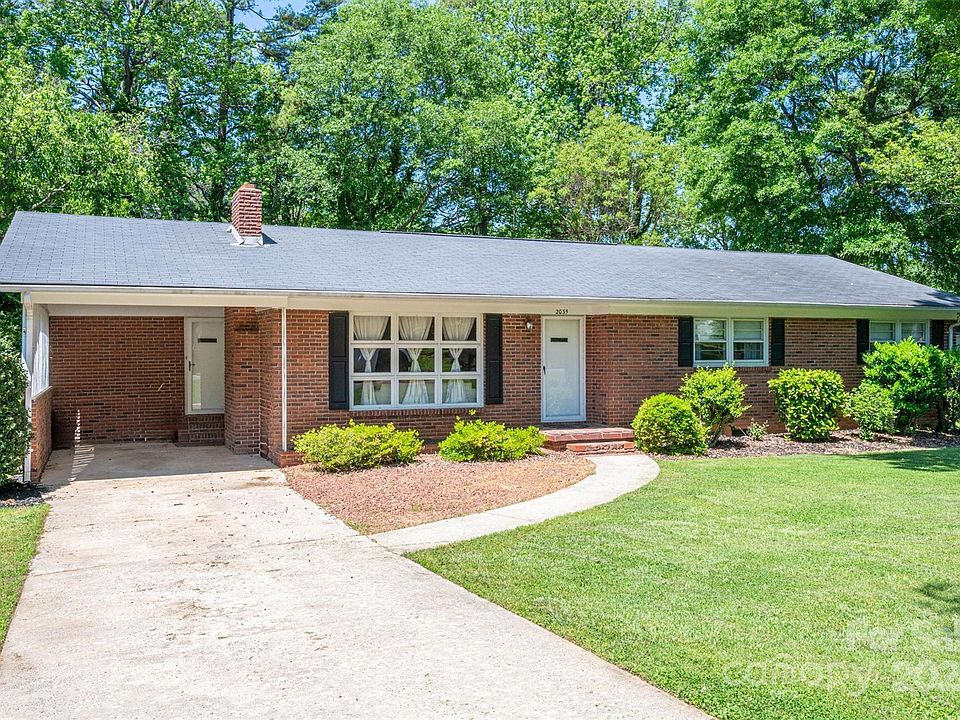 1st image of 2035 Carol Dr