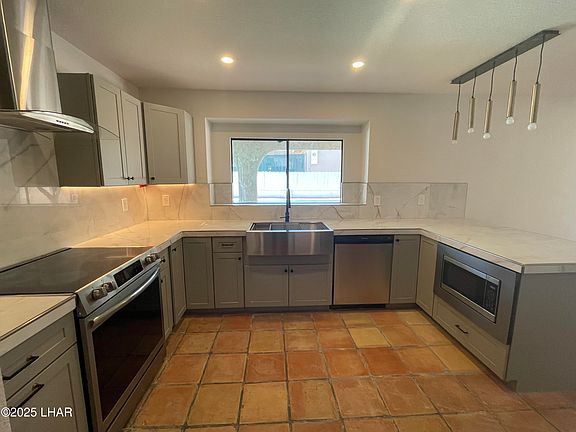 4th image of 1200 Palo Verde Ln