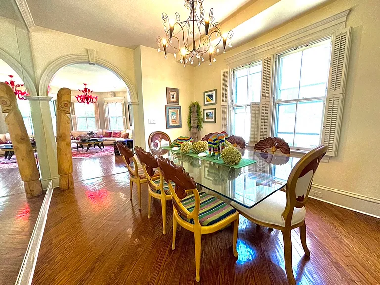 3230 Highland Pl NW — Photo 3