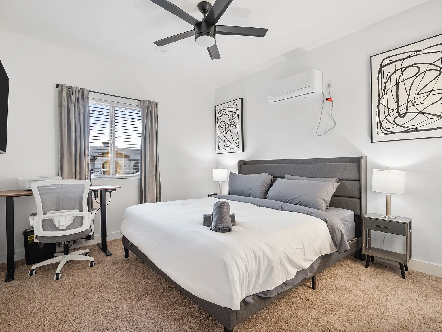 1 bed, 2400 sqft, $1,800 — Photo 4