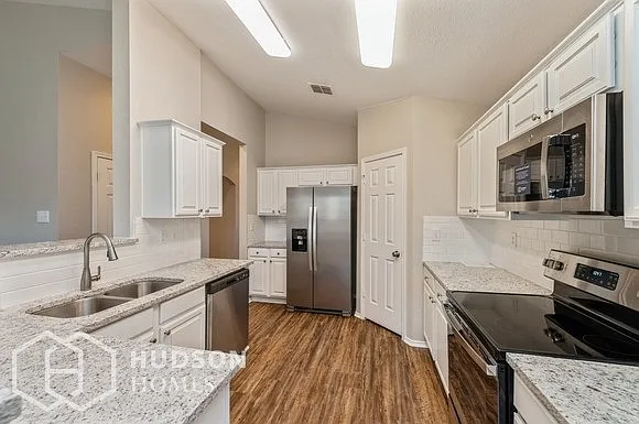2649 Elderberry Ln — Photo 5