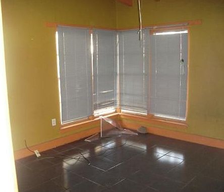 4th image of 319 12th St