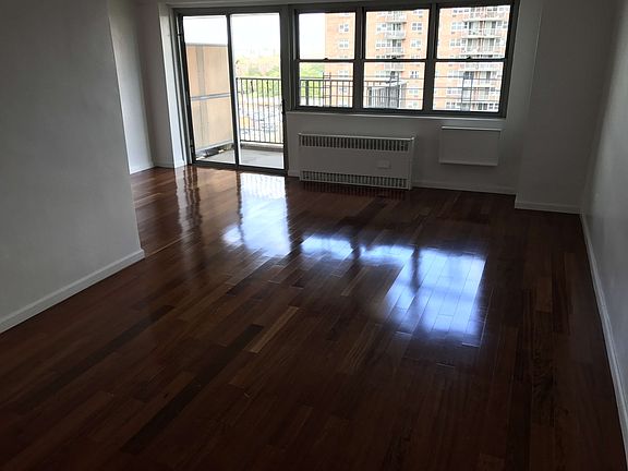 5th image of 875 Boynton Ave APT 15G